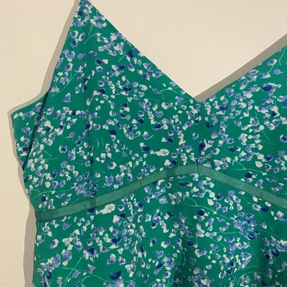 Banana Republic flowy floral blouse tank - Picture 2 of 4